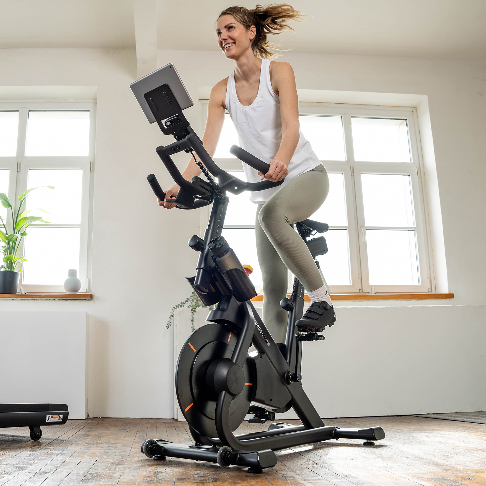 Taurus 08989 Zdjęcie produktu - taurus ic70 smart 07 1600