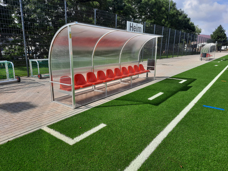 ŁAWKA REZERWOWYCH 10-OSOBOWA SPORTPOLAND KABINA DLA ZAWODNIKÓW CHAMPION