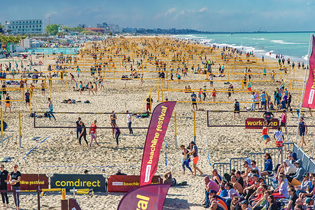 SŁUPKI PRZENOŚNE DO SIATKÓWKI PLAŻOWEJ FUNTEC Beach Champ Set (ZESTAW)