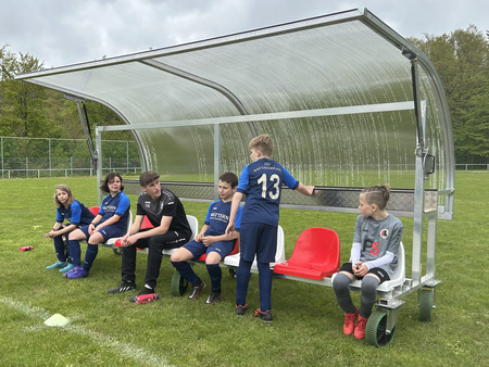 ŁAWKA REZERWOWYCH 10-OSOBOWA SPORTPOLAND KABINA DLA ZAWODNIKÓW TEAM