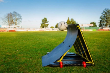 Ścianka do odbijania piłek z falą rebounder Powershot