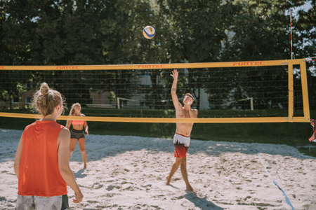 SŁUPKI PRZENOŚNE DO SIATKÓWKI PLAŻOWEJ FUNTEC Beach Champ Set (ZESTAW)
