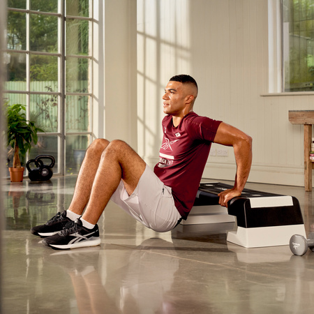 Zestaw Step Reebok + hantle neoprenowe Tunturi