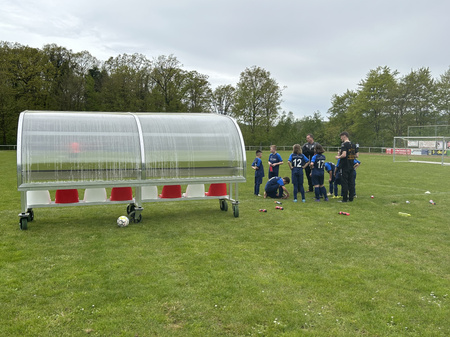 ŁAWKA REZERWOWYCH 8-OSOBOWA SPORTPOLAND KABINA DLA ZAWODNIKÓW TEAM